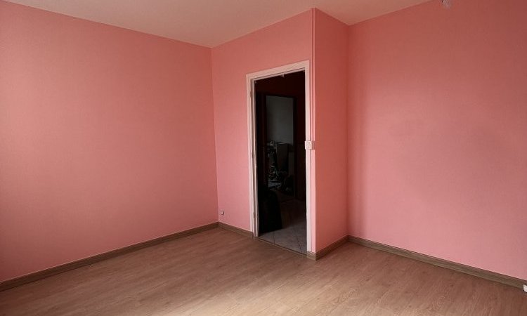 Peinture chambre a L’ARBRESLE ( 69210 ) 